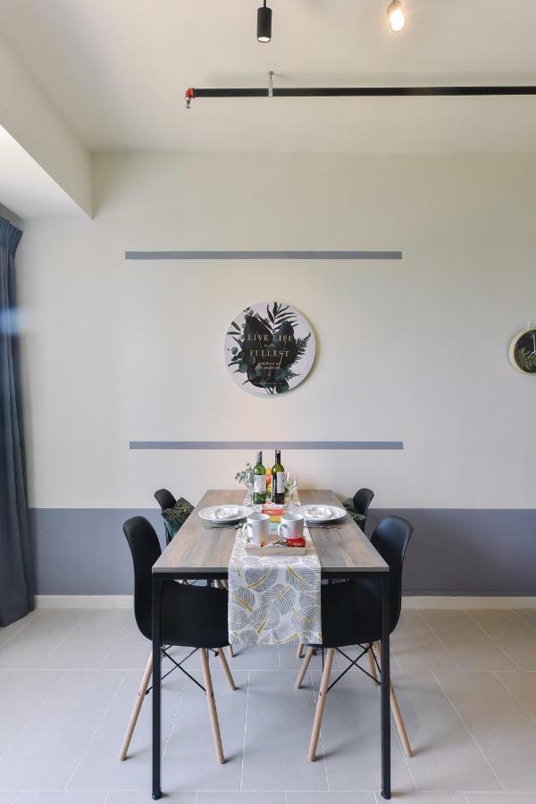 סיברג'איה Tamarind Suites By Subhome מראה חיצוני תמונה